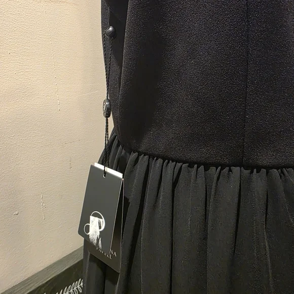 Adrianna Papell Black Sleeveless Scalloped V-Neck Midi Dress. Sz 16.  NWT - Picture 7 of 9